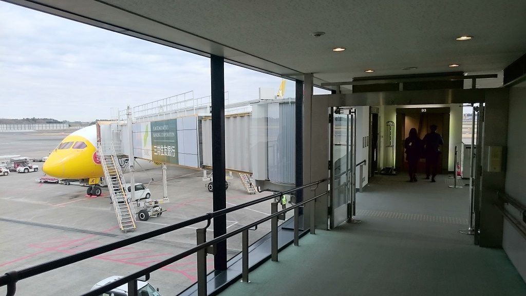 スクートTZ201便 ボーディングブリッジ