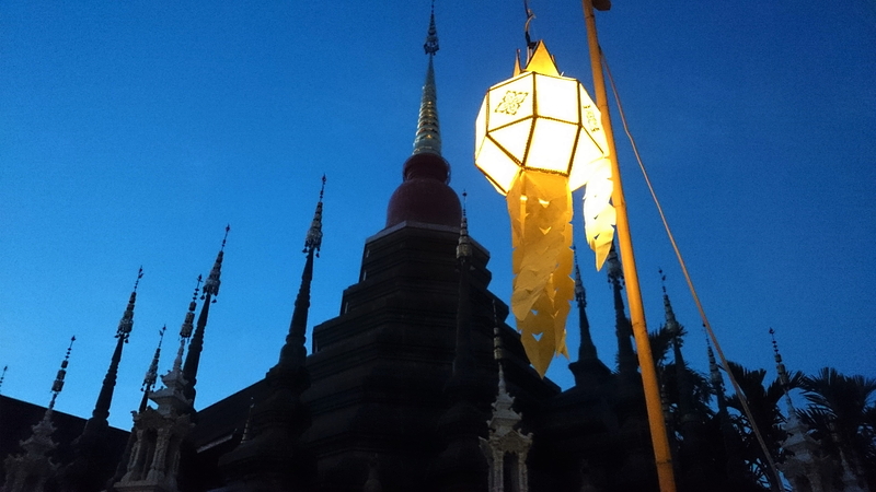 日没後のワット・パンタオ