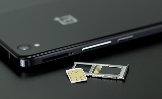 スマホとSIMカード