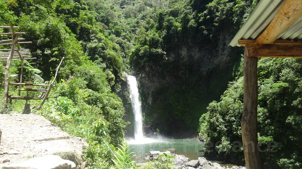 タピヤッ滝（Tappiya Falls）